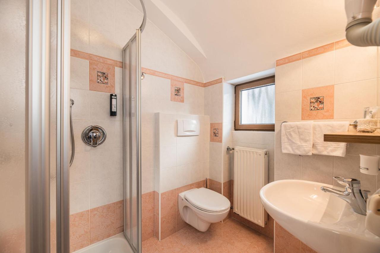 Hotel Wolf Сельва-ди-Валь-Гардена Экстерьер фото